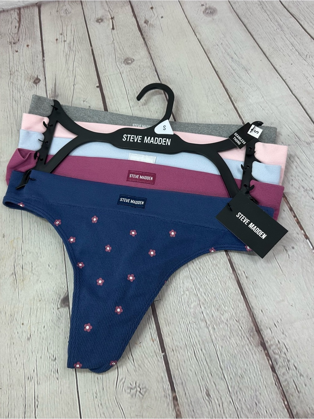 Steve Madden seamless thong panty 5pk